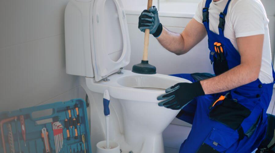 Professional emergency plumbing in Huntland, TN